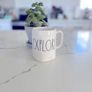 REA DUNN ‘EXPLORE’ mug